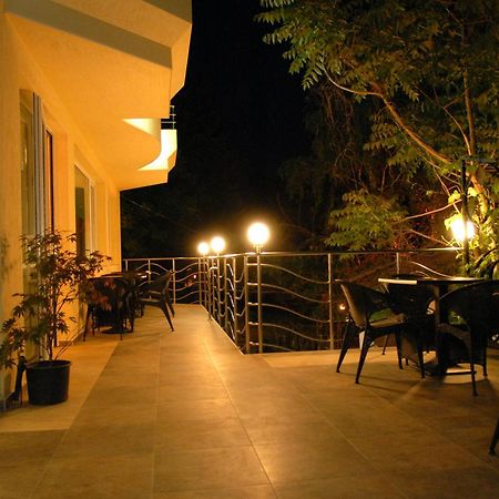 Hotel Avis Sandanski Ngoại thất bức ảnh